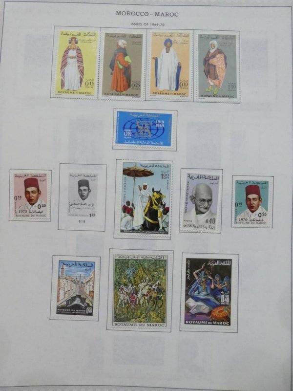 EDW1949SELL : MOROCCO Interesting Mint & Used collection on album pages.