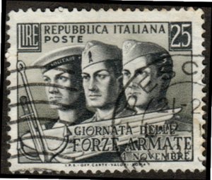Italy 614 - Used - 25L Sailor / Soldier / Airman (1952)