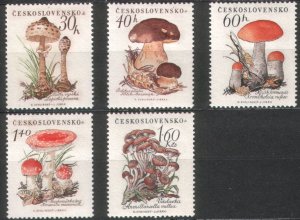 Czechoslovakia 1958 Scott #882-886 MH