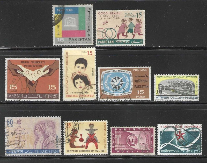 Pakistan 214,217,225,226,233,239,243,244,260,271  Used  SCV $2.65