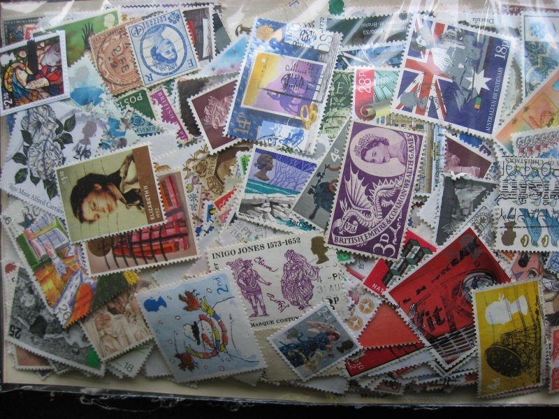 Great Britain colossal mixture(duplicates, mixed cond) 1000 44%comems,56%defins