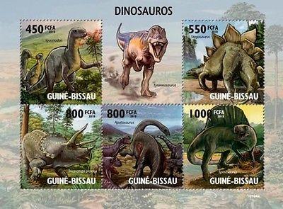 Guinea-Bissau - Dinosaurs - 5 Stamp Mint Sheet GB10104a