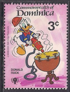 Dominica 1979 QE2 3c Disney SG 694 MNH ( B495 )