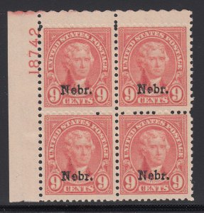 US #678 Fine OG LH Plate block RH Vert pair NH!