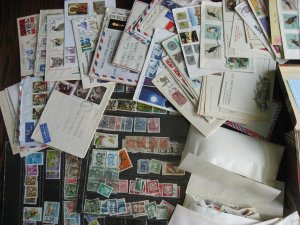 WW boxlot hoge podge of stamps in glassines, envelopes etc worth a look!  