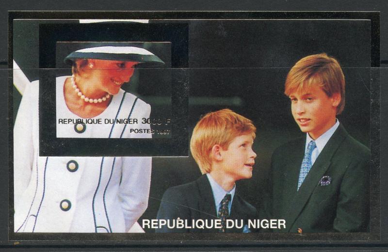 NIGER  1997 PRINCESS DIANA WITH WILLIAM &  HARRY SILVER FOIL IMPERF S/S  MINT NH