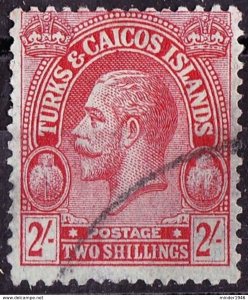 TURKS & CAICOS ISLANDS 1922 KGV 2/- Red/Emerald SG174 FU