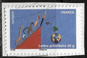 France ~ Scott # 3970 ~ Used on paper ~ Man Watering Tree on Earth