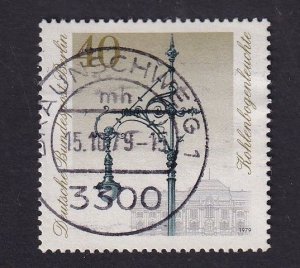 Germany  Berlin #9N431  used  1979 historic street lanterns  40pf