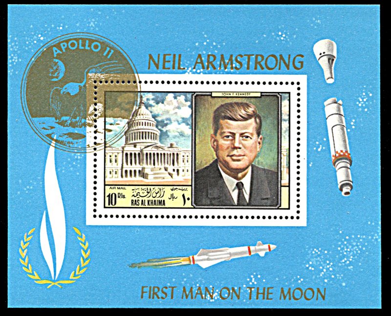 Ras al Khaima C38, MNH, Moon Landing Overprint souvenir sheet