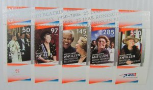 SC #1065 Netherlands  Queen Beatrix Antilles Stamp set Souvenir sheet  MNH