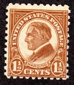 USA  Scott # 582, MH CV = $ 6.00   Lot 220359