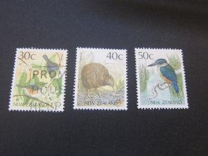 New Zealand 1988 Sc 922-3,25 bird FU