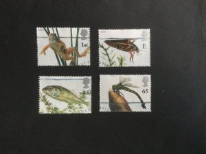 GB 2001.  Pond life.  Set of 4 used stamps . Ex-FDC