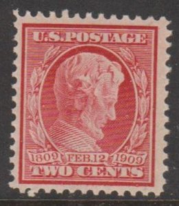 U.S. Scott #367 Lincoln Stamp - Mint Single