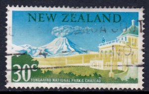 New Zealand - Scott #400 - Used - Crease - SCV $4.25