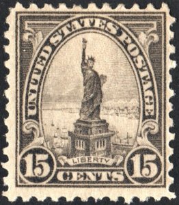 SC#696 15¢ Statue of Liberty Single (1931) MLH