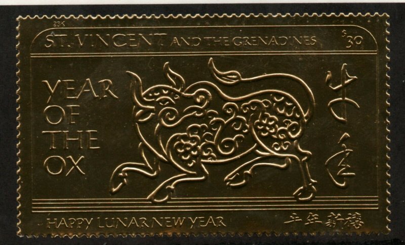 Saint Vincent - Sc# 2376A / $30 Gold Foil / Year of the Ox  - Lot 0122107