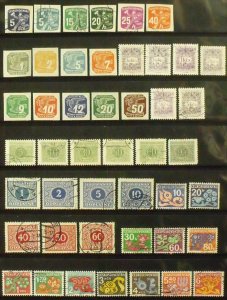 A1837   CZECHOSLOVAKIA       Collection       Two Pages          Mint/Used