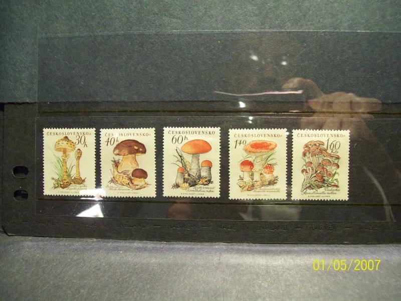 CZECHOSLOVAKIA MH SET #882-886