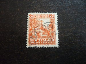 Stamps - New Zealand - Scott# 188 - Used Part Set of 1 Stamp