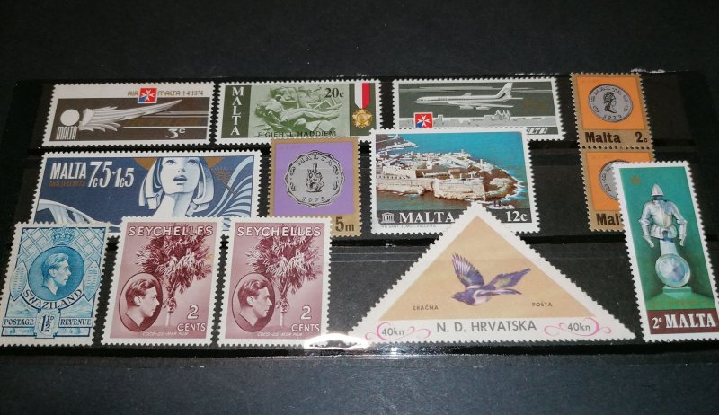 Large world lot stamps, blocks,minisheets mostly MNH see photos