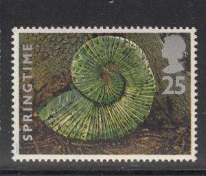 Great Britain 1995 MNH Scott #1592 25p Chestnut leaves - Sculptures by Andy G...