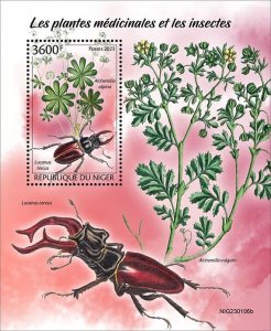 NIGER - 2023 - Medical Plants & Insects - Perf Souv Sheet - Mint Never Hinged