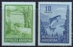 ARGENTINA 1970 5p STAG AND 10p FISH SG1325 SG1329 LIGHTLY MOUNTED CAT £4.40