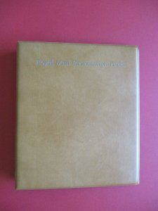 Royal Mail Presentation Packs Padded Album Yellow / Brown 15 Inner Leaves Used 