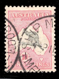 MOMEN: AUSTRALIA SG #136 KANGAROOS 1932 USED £150 LOT #66453