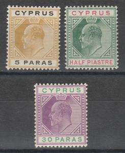 CYPRUS 1904 KEVII 5PA 1/2PI AND 30PA WMK MULTI CROWN CA