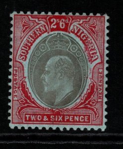 SOUTHERN NIGERIA SG41 1909 2/6 BLACK & RED/BLUE MTD MINT