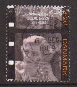 Denmark  #878   used  1989  film office  3.20k