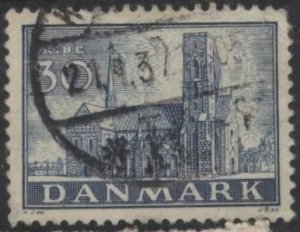 Denmark 256 (used, creased corners) 30ø Ribe Cathedral, blue (1936)