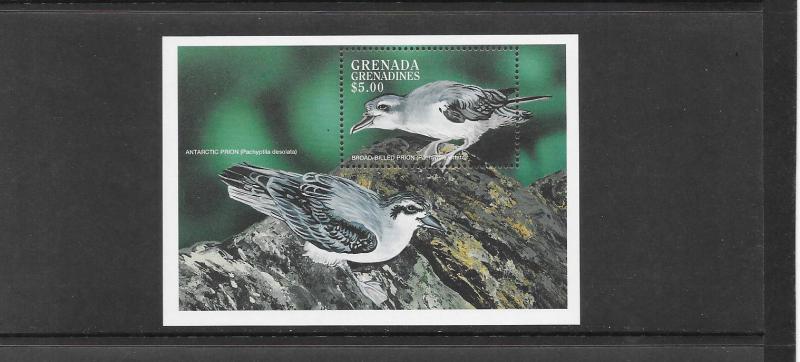 BIRDS - GRENADA GRENADINES  #2038