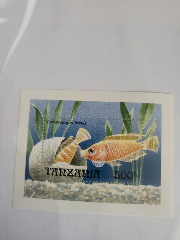 Stamps Tanzania 895 nh