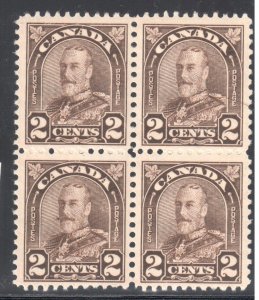 Canada Variety Error #163ii NH Block of 4 and 166i VF NH Bock of 4C$525,00