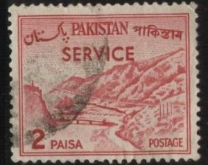 Pakistan O77b (used) 2p Khyber Pass, rose red, ovptd “Service” (1964)