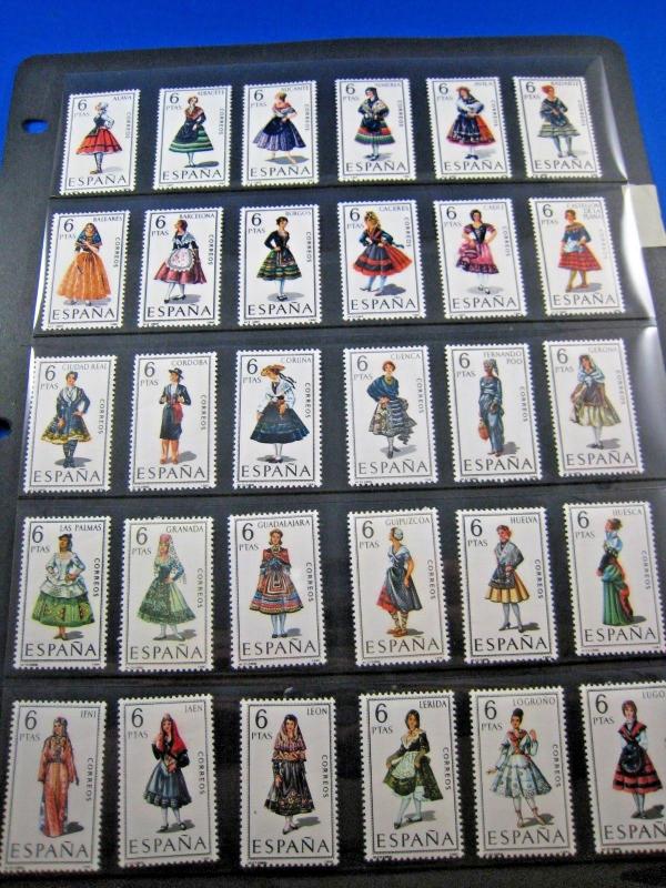 SPAIN - COSTUMES SET - 1967 TO 1971  -  MNH