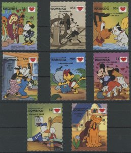 Dominica Disney Stamps Sealed with a Kiss Love Heart Serie Set of 8 Stamps Mint