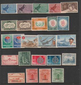 Pakistan a page of MNH eariies (odd hinged)