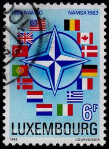 Luxembourg, Sc , SG 1105 Study, Hinged - 1983 6f. - Flags...