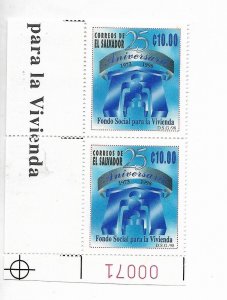 EL SALVADOR HOUSING SOCIAL FUND 25TH ANNIVERSARY 1 VALUE IN VERTICAL PAIR MNH