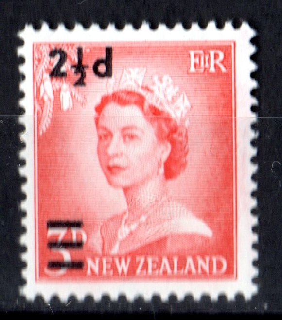 New Zealand 1961 Sc#354 QUEEN ELIZABETH II SURCHARGED NEW VALUE Single MNH