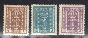 AUSTRIA SC #251, 252,254 MINT HINGED 1k, 2k, 4k  1922-24