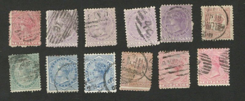 NEW ZEALAND - 12 USED OLD STAMPS - 1874/1878.