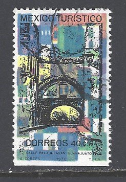Mexico Sc # 1012 used (RS)