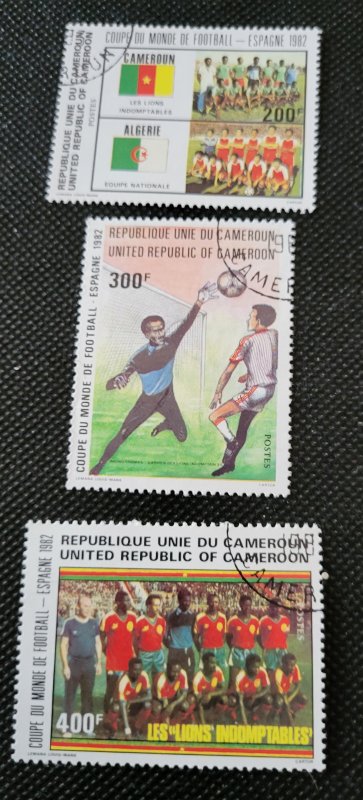 Cameroons Soccer set of 3