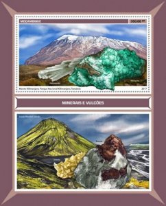 Mozambique - 2017 Minerals & Volcanoes - Souvenir Sheet - MOZ17112b
